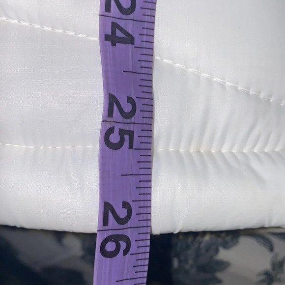 Wind River Vintage White Puffer Vest Size M - Picture 7 of 11
